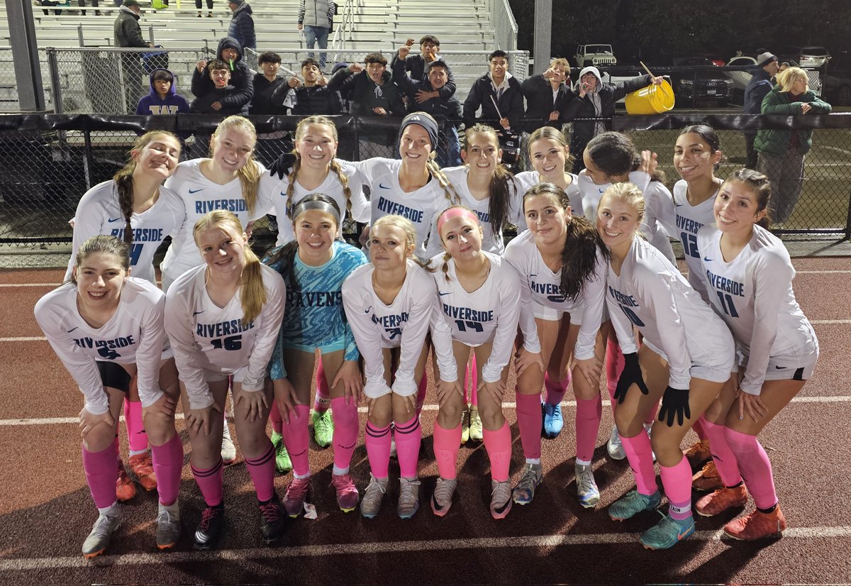 Final regular season match was a Dub! Great team effort defensively! Shutout with <a href="/Sydneywint21/">Sydney Winters</a> and a Lazer corner from <a href="/KeelyKliewer/">keely kliewer</a> to <a href="/HarperCurnutt/">Harper Curnutt</a> #Ravenpride #feartheflock see you Saturday!