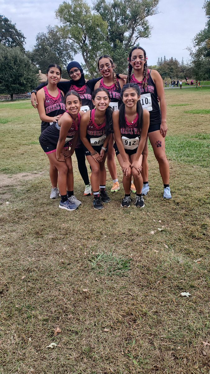 Wolfpack_Track's tweet image. Wolf Pack Varsity Girls finish 3rd at TCAL Championships and prepare for CIF San Joaquin Sub Sections.
#BangOut
@ArionArmeniakos 
@westafjrotc