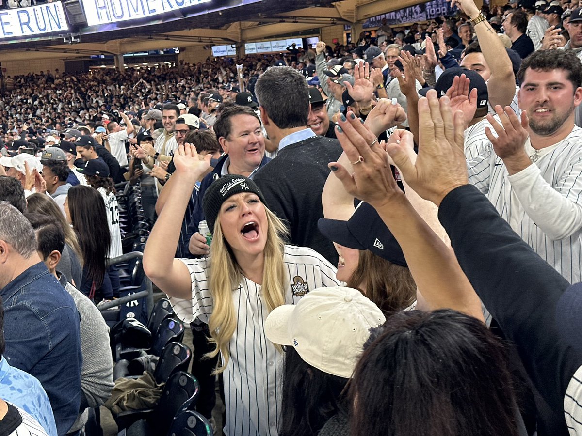 ShropshireFaith's tweet photo. Thanks for the memories Yankees!! ❤️⚾️🗽 @Yankees https://t.co/7kohZcjZuA