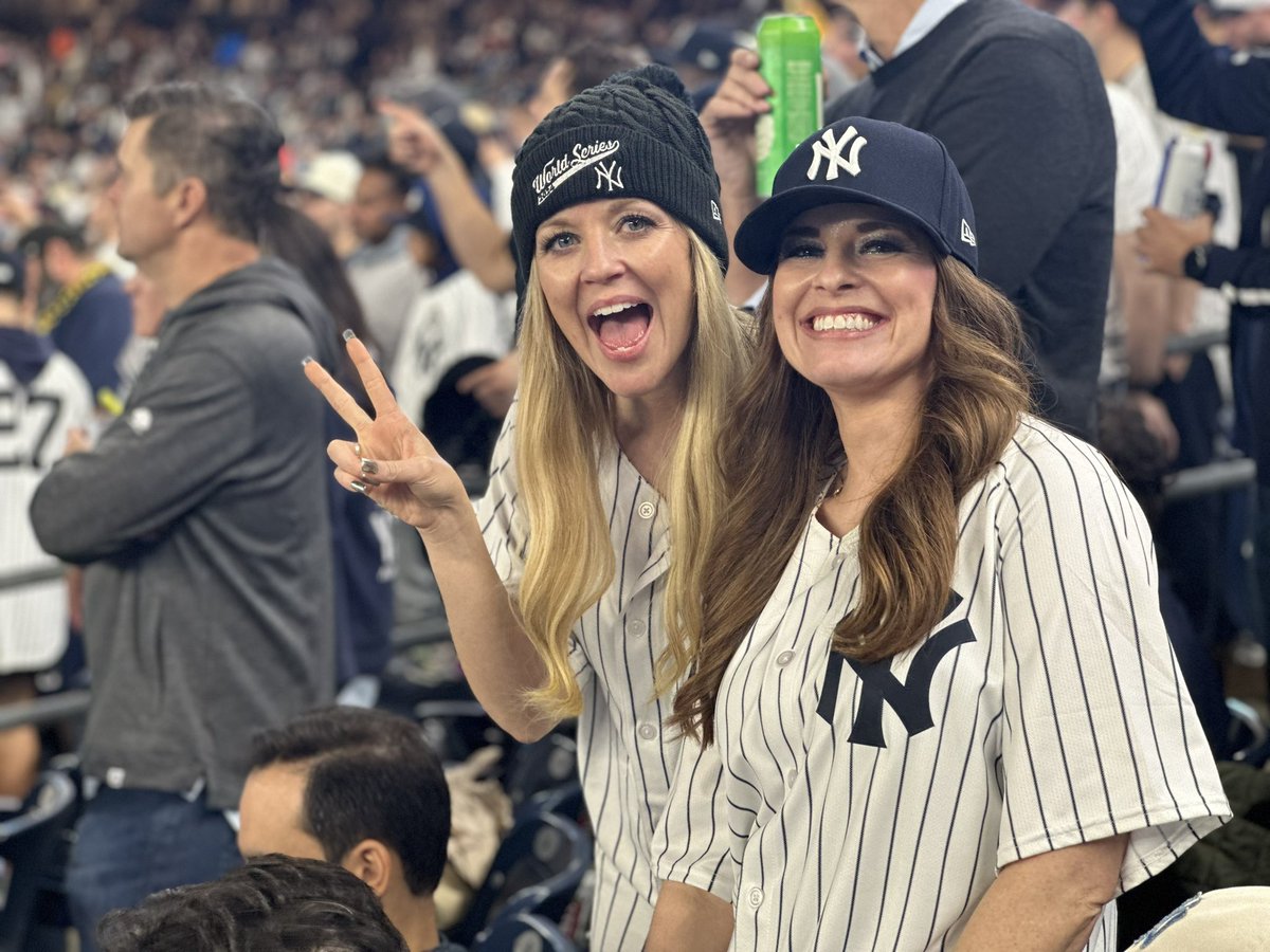 ShropshireFaith's tweet photo. Thanks for the memories Yankees!! ❤️⚾️🗽 @Yankees https://t.co/7kohZcjZuA
