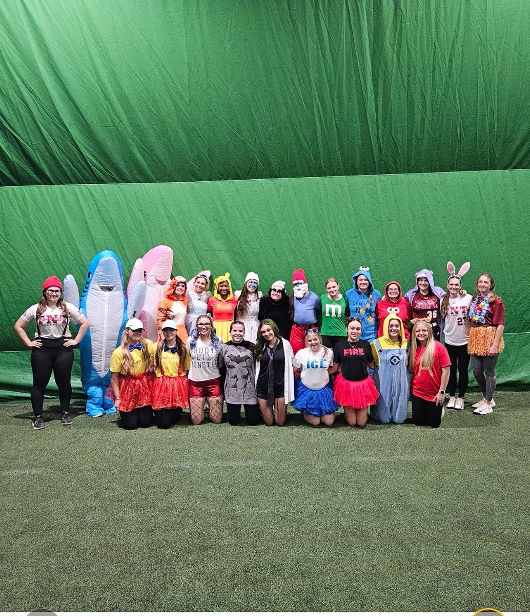 StarzGoldAPI's tweet photo. Happy Halloween from Your Favorites! 
🎃👻🧙‍♀️🦇 https://t.co/11ME42pUNO