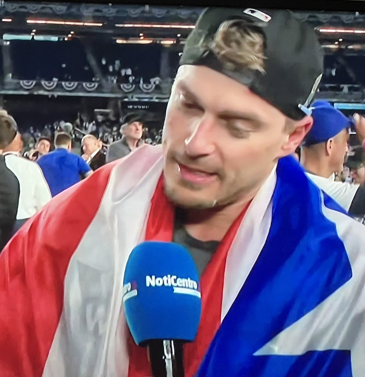 ¡Pa’ Curarnos! 🇵🇷⚾️

Kike Hernández es el decimotercer (13) boricua en ganar 2 Sortijas o más en la historia de las Series Mundiales (1949-2024). 

<a href="/torracasantiago/">Hiram Torraca</a> <a href="/antolinmr71/">Antolín Maldonado Ríos</a> <a href="/wapadeportes/">#WAPADeportes</a> 
#WorldSeries #PRGL24