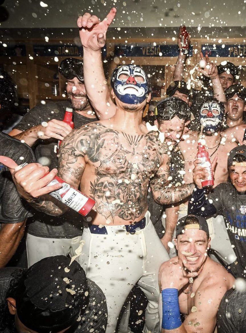 𓆩♡𓆪 tweet media