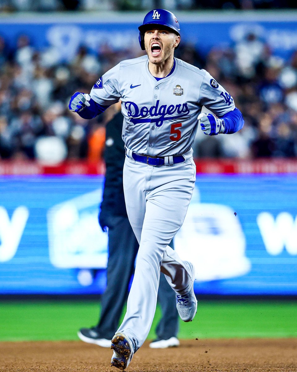 Congratulations Freddie Freeman-MVP of the Wold Series:4HRs &amp;12 RBIs! A remarkable feat given he badly sprained his right ankle.
Need an Ankle Specialist? <a href="/OSS_Surgeons/">OSS</a> Drs. Mark Reed &amp; Anthony Yi are trained &amp; experienced to treat conditions &amp; injuries of the foot &amp; ankle.