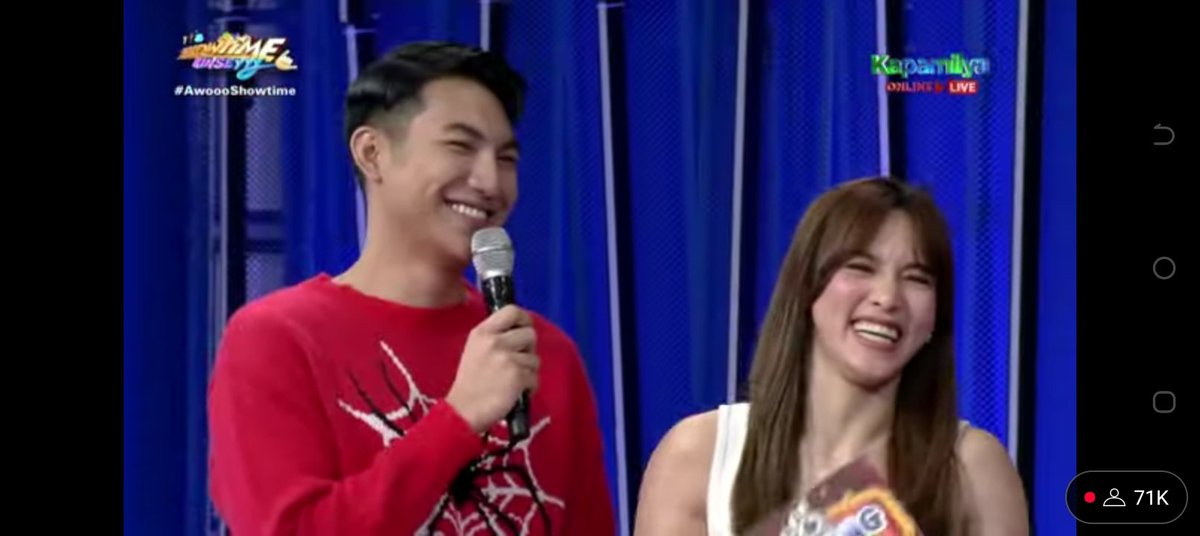 cassren_mav's tweet image. Darren and Jackie in the same mood!

@Espanto2001 #DARREN
#AwoooShowtime