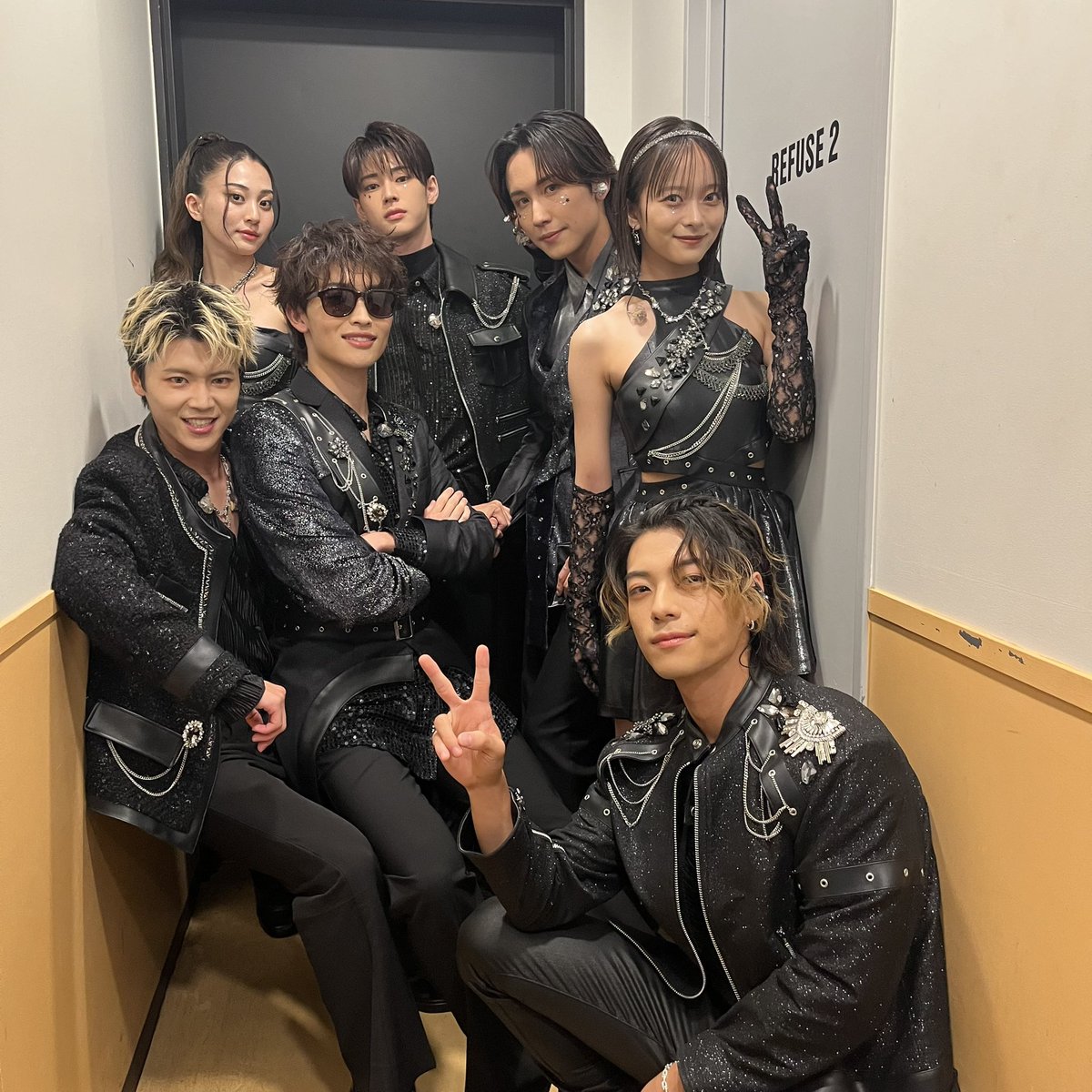 genic_staff's tweet photo. ◤／／
  #GENIC LIVE TOUR 2024 -if-
　　　　　　　　　　　　／／◢

ツアーも折り返し、後半に突入！
明日11/1 の東京公演でお会いしましょう❤️‍🔥

#GENIC_if_TOUR https://t.co/URKr5IQhiN