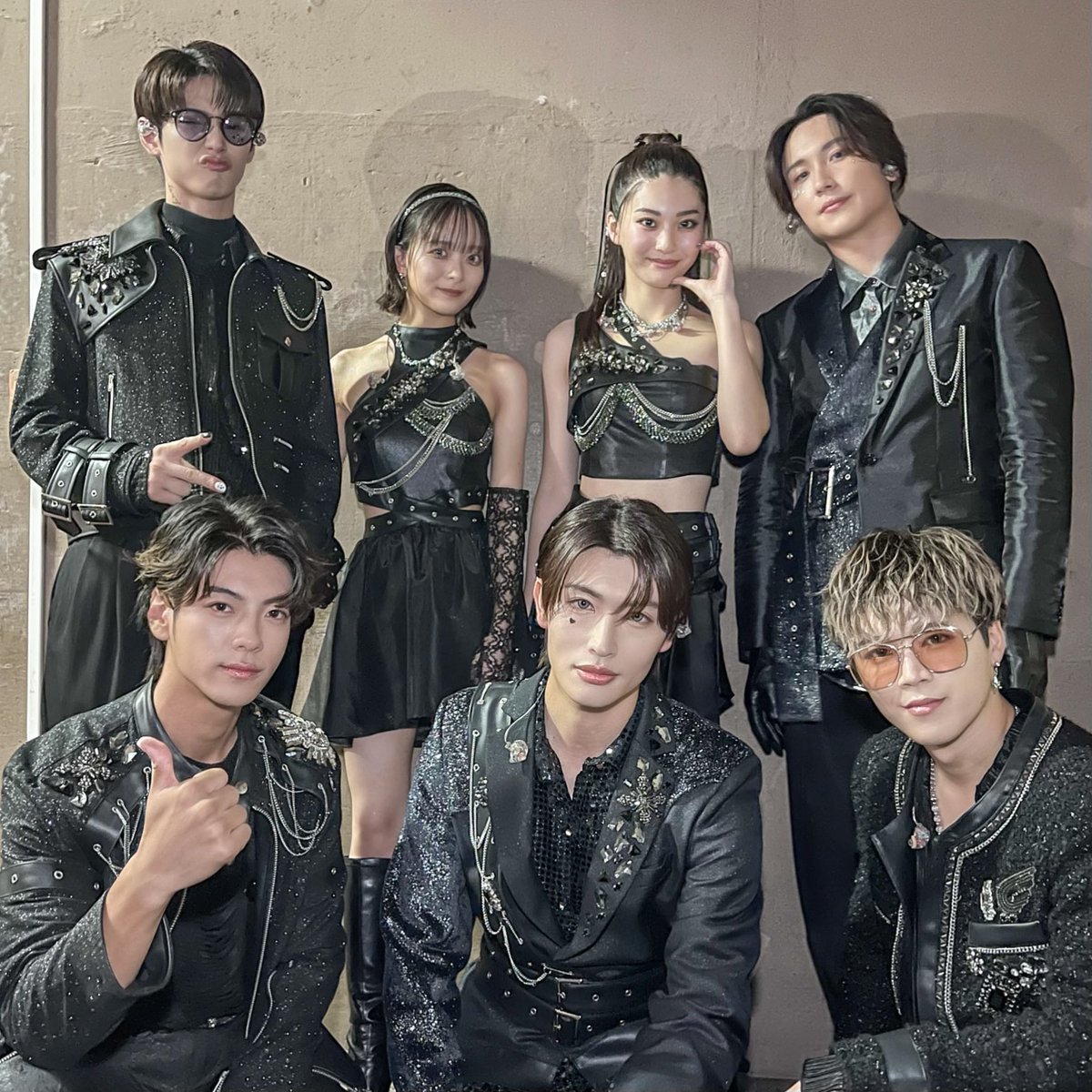 genic_staff's tweet photo. ◤／／
  #GENIC LIVE TOUR 2024 -if-
　　　　　　　　　　　　／／◢

ツアーも折り返し、後半に突入！
明日11/1 の東京公演でお会いしましょう❤️‍🔥

#GENIC_if_TOUR https://t.co/URKr5IQhiN