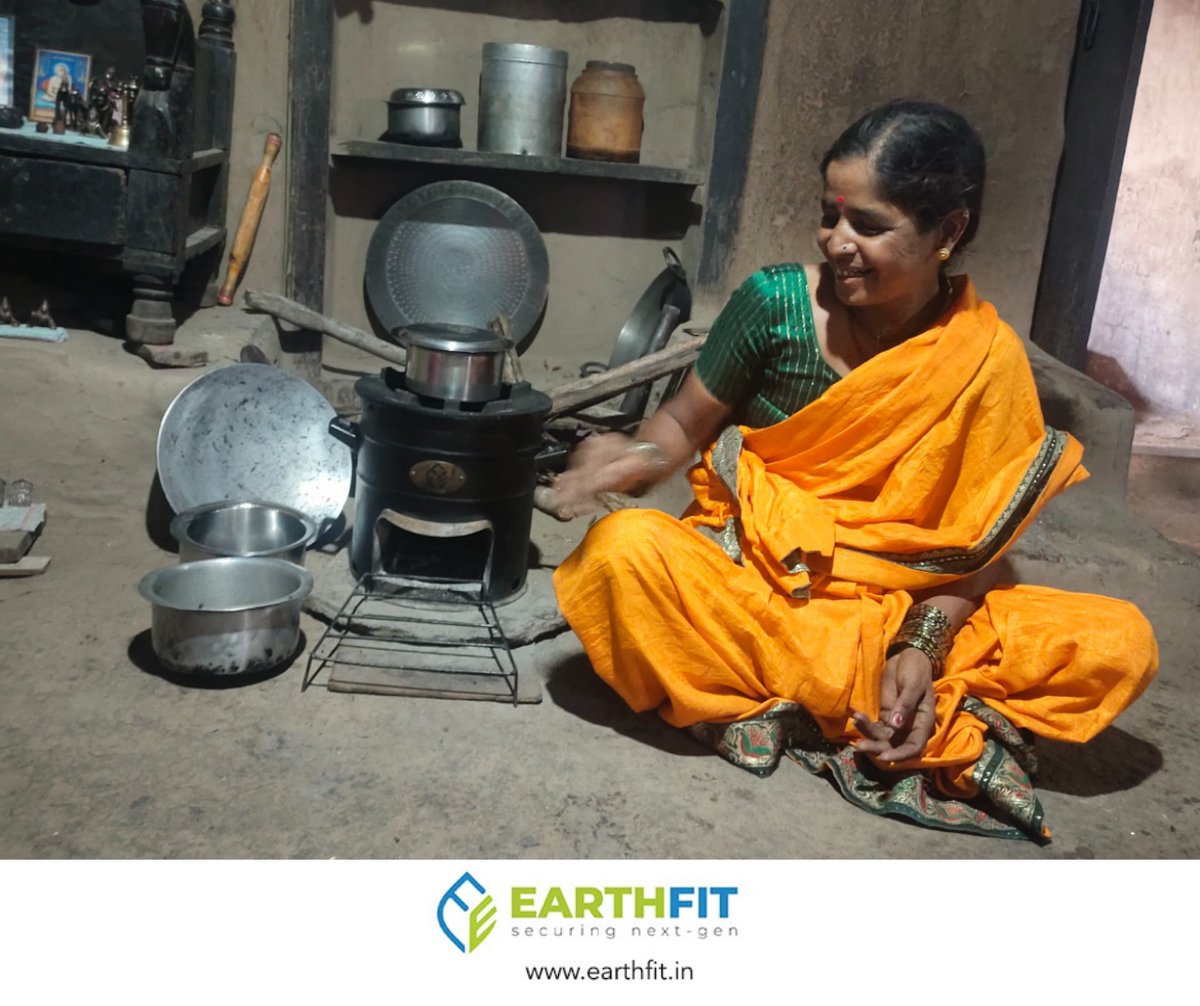 earthfitindia's tweet image. Cutting carbon emissions in rapid industrialization is tough. 🌍 Earthfit&apos;s improved biomass cookstoves can hit #ECS2023 1.5°C goal. 🤝 Let&apos;s team up for sustainable development. 🌿 #SustainableFuture
