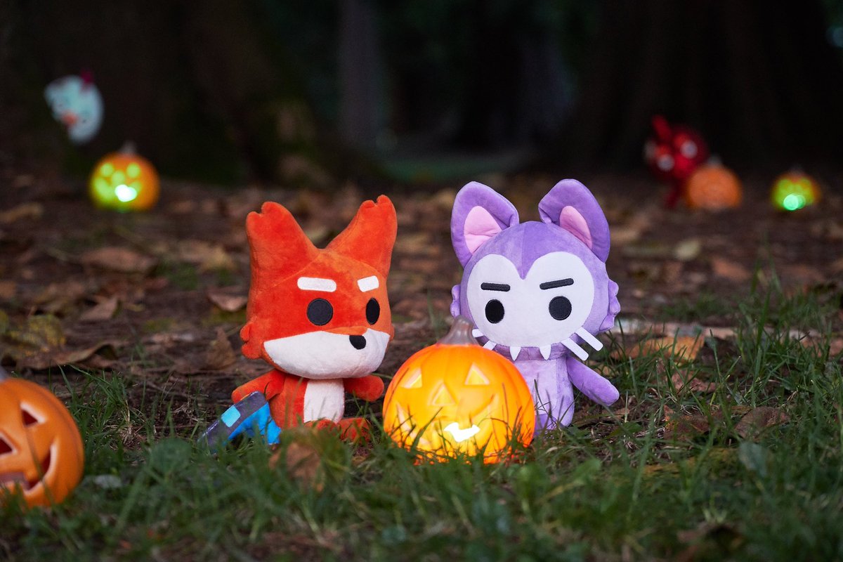 chxryl's tweet photo. 🎃 HAPPY HALLOWEEN 🎃
(Unused teaser images for Zombie Joe Plushies lol) https://t.co/szyeVjkBNO