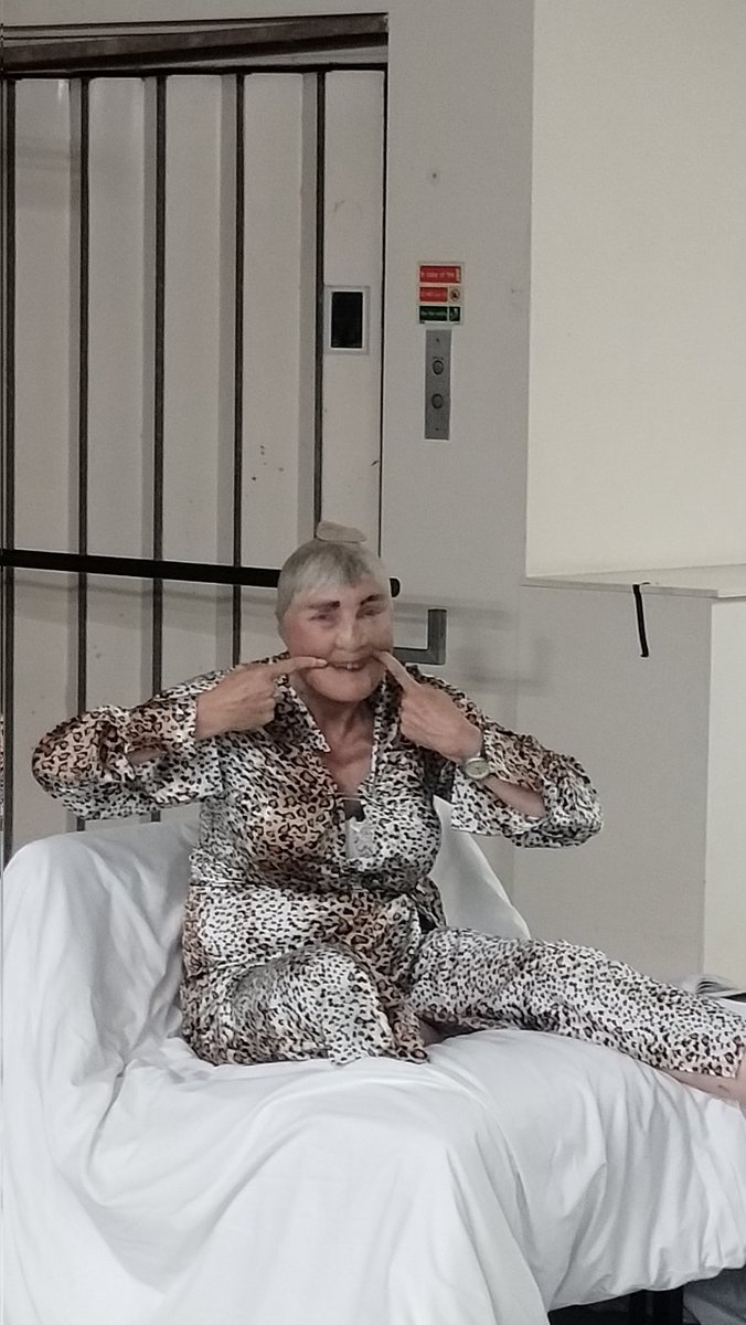 Laura Leuzzi tweet media