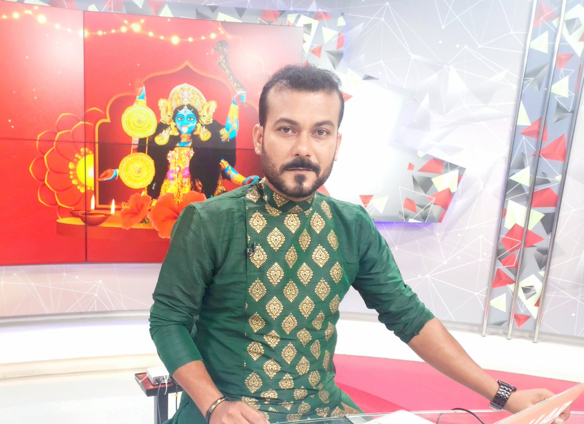 Subha_News's tweet photo. শুভ দীপাবলী ..
#HappyDeepavali #happykalipuja #DiwaliCelebration #zee24ghanta https://t.co/c7KsZq7xf1