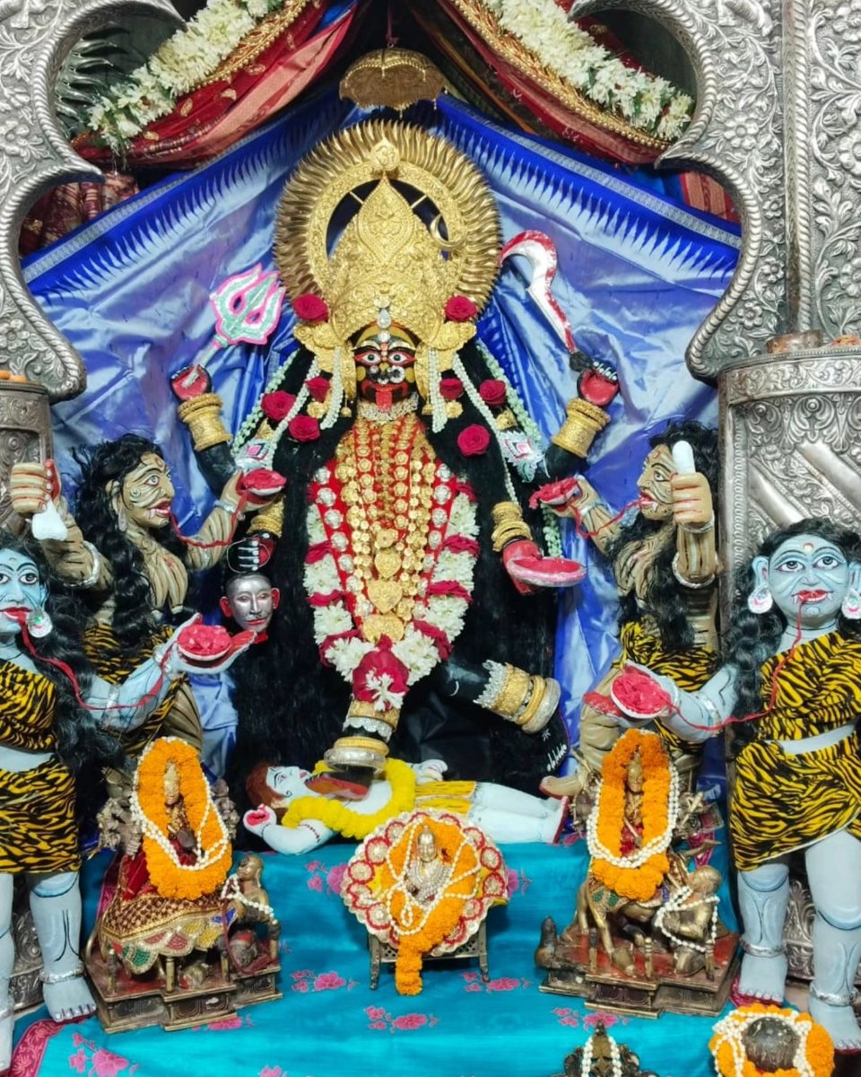 eodishaorg's tweet photo. ପବିତ୍ର ମା ଶ୍ୟାମା କାଳୀ ପୂଜା ଏବଂ ଆଲୋକ ର ପର୍ବ ଶୁଭ ଦୀପାବଳି ରେ ଆପଣଙ୍କୁ ତଥା ପରିବାରର ସମସ୍ତଙ୍କୁ ମୋର ହାର୍ଦ୍ଦିକ ଅଭିନନ୍ଦନ ।
🙏ଶୁଭ ଦୀପାବଳି ୨୦୨୪🙏
Thanks for being with us @eodishaorg
#ଦୀପାବଳୀ #କାଳୀପୂଜା #kaalipuja #deepabali #diwali #eodishaorg #odisha #bhubaneswar #bhadrak https://t.co/EVRxnVrf2Y