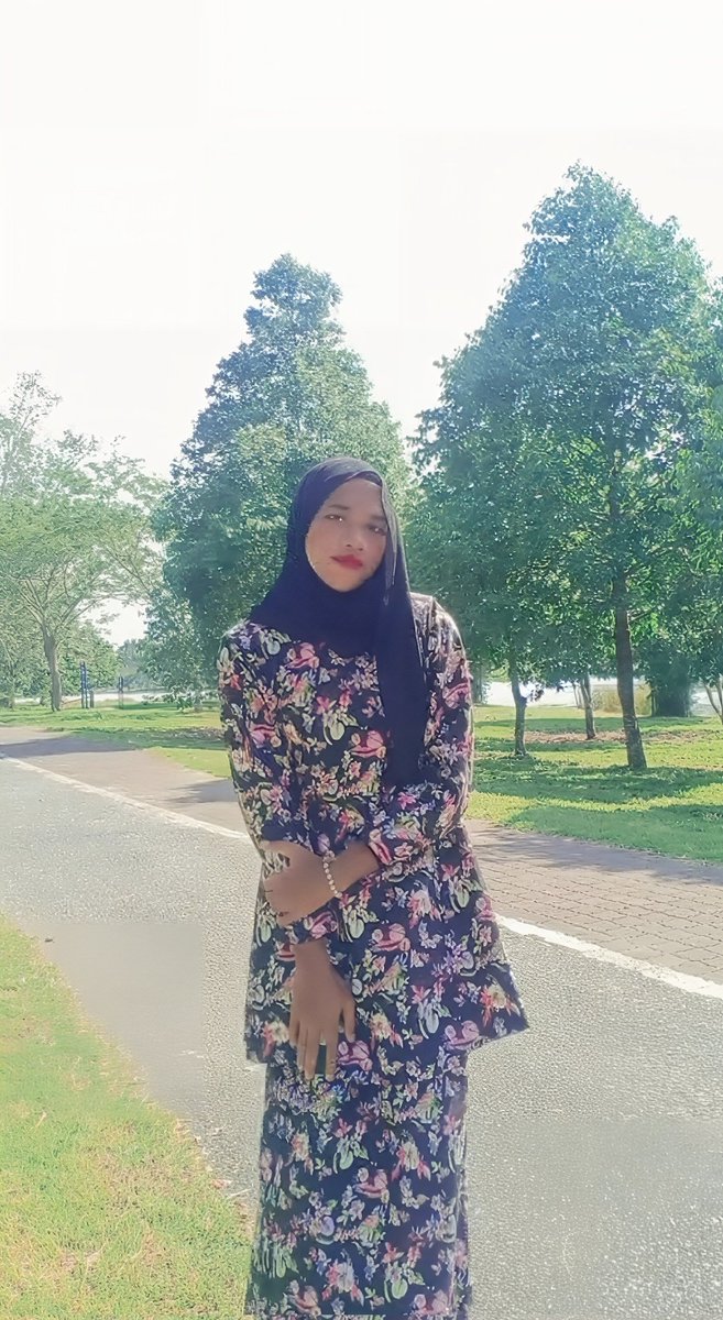 Cuba teka Hanim duk mane?
Sape yang tau je tau,btw Hanim sorang je ni xde org teman.