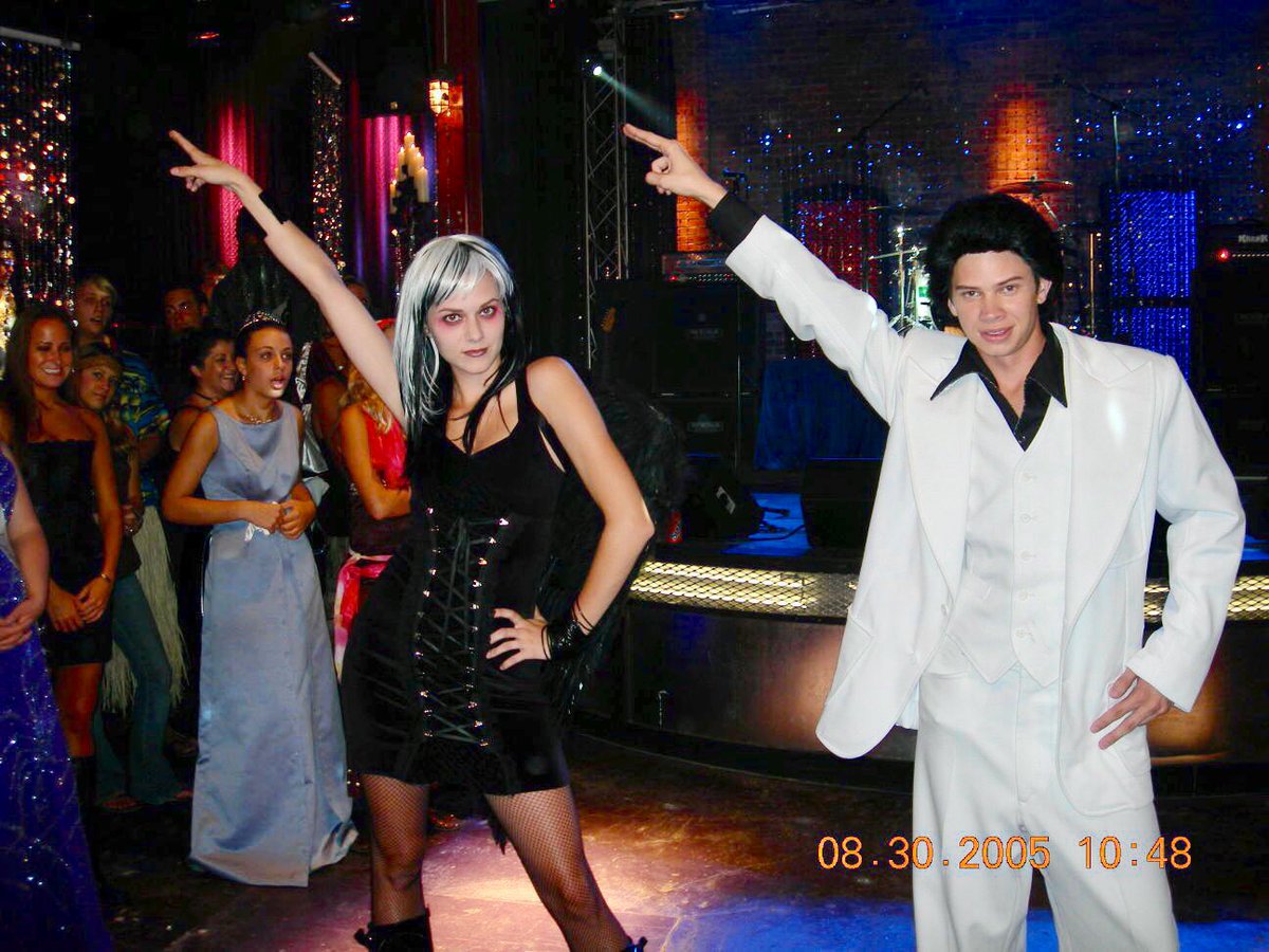 OTHdiary's tweet photo. Happy Halloween! https://t.co/CKP48GvNzL