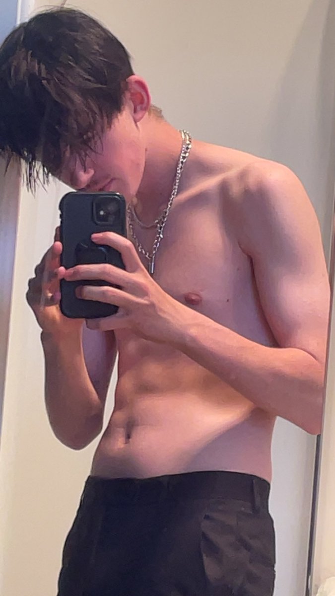 SladeTwink's tweet photo. Drop hi for d pics in X dms (very serious) https://t.co/9cEcEoFUMM