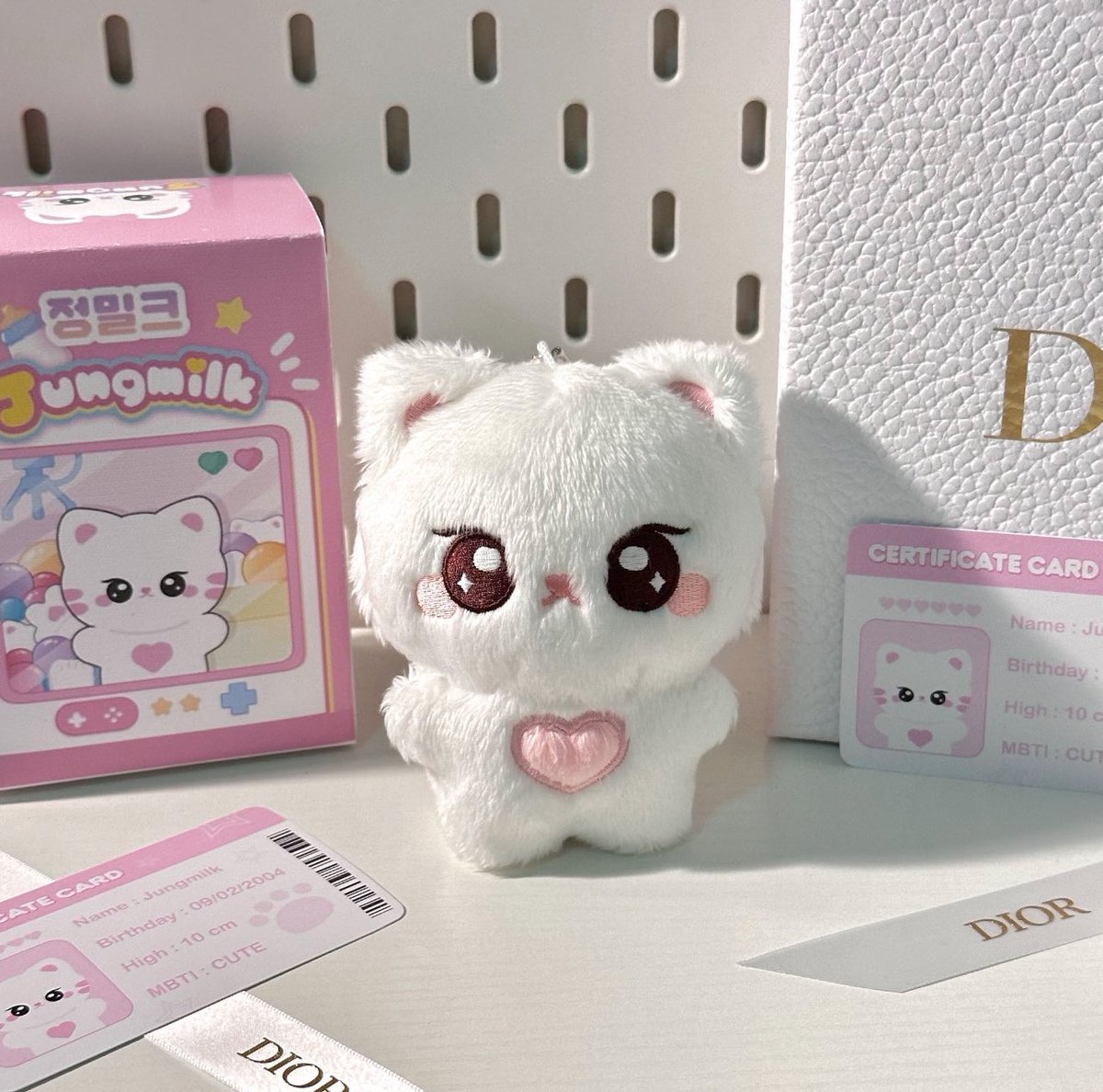 meowzft's tweet photo. wts lfb jungmilk 10 cm doll

— ₱950 + lsf
— complete inclusion
— on hand (nong oct. 7 lang dumating) 
— can do sdd 

nawalan na ng sparks 😞🙏🏻💔 https://t.co/Qd2hv3FeLB