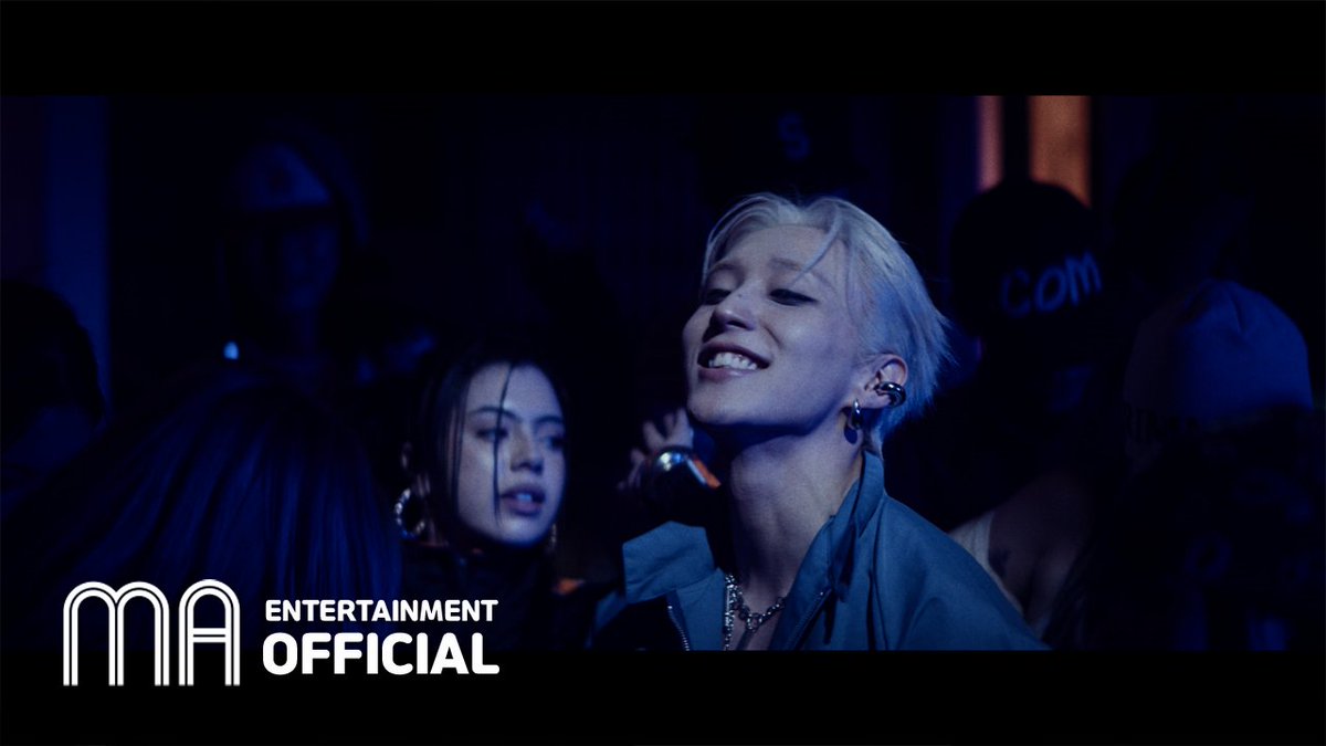 Moon Jong Up 
The 3rd Mini Album 'PETER'
'TWIST YA' MV

#문종업 #MoonJongUp 
#文鐘業 #ムン·ジョンオプ 
#PETER #피터 #TWISTYA

📺youtu.be/XgcoxvbLBz0