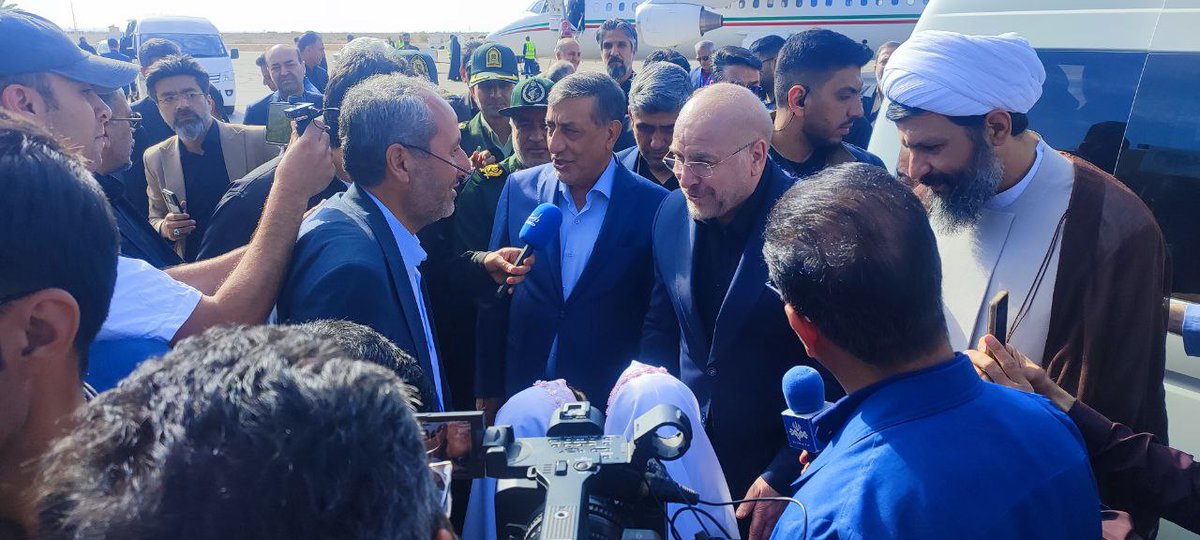 akkaf_ir's tweet image. دکتر #قالیباف #رییس_مجلس برای شرکت در مراسم چهلم جانباختگان حادثه  #معدن_طبس و دیدار با خانواده های داغدار این حادثه وارد طبس شد.