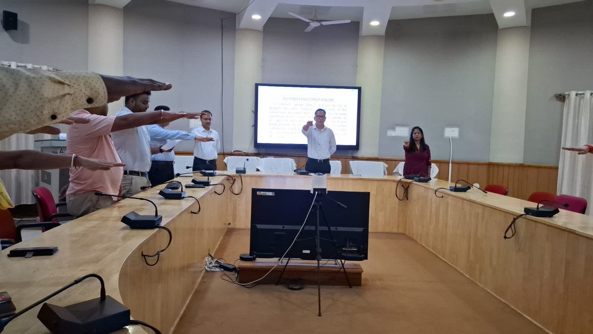 Today, officers and project staff at the PMU of the Tripura JICA Project (SCATFORM) gathered to take the Rashtriya Ekta Diwas pledge, celebrating the spirit of unity and integrity. Together, we reaffirm our commitment to a stronger, more inclusive India! 🇮🇳✨ #RashtriyaEktaDiwas