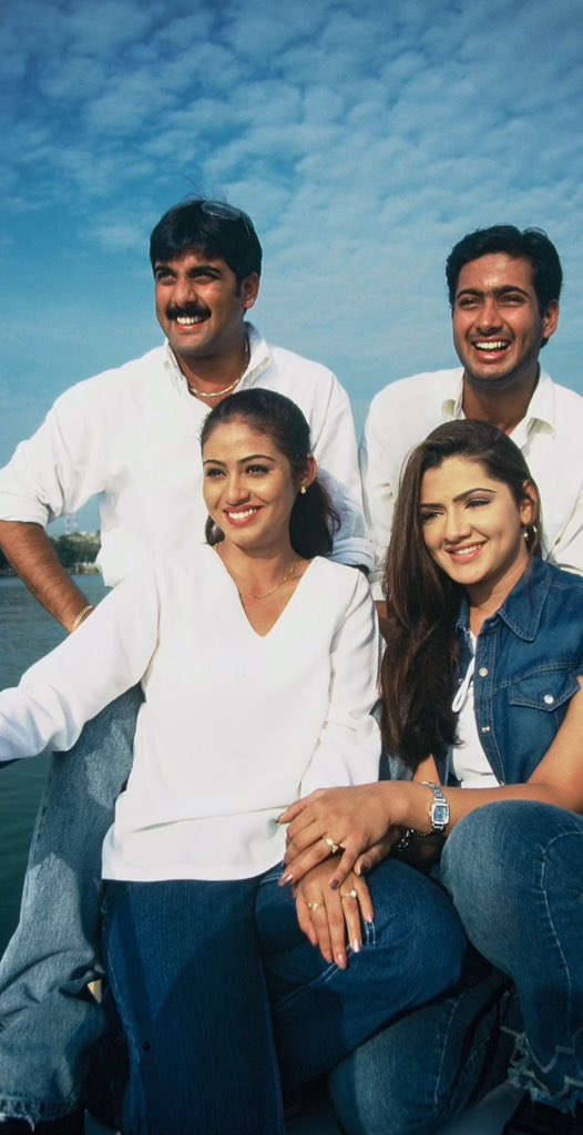 TeluguCineverse's tweet image. Beautiful click ❤️

#Tharun #UdayKiran #Sada #AartiAgarwal

Pic credit : Aravind chenji sir.