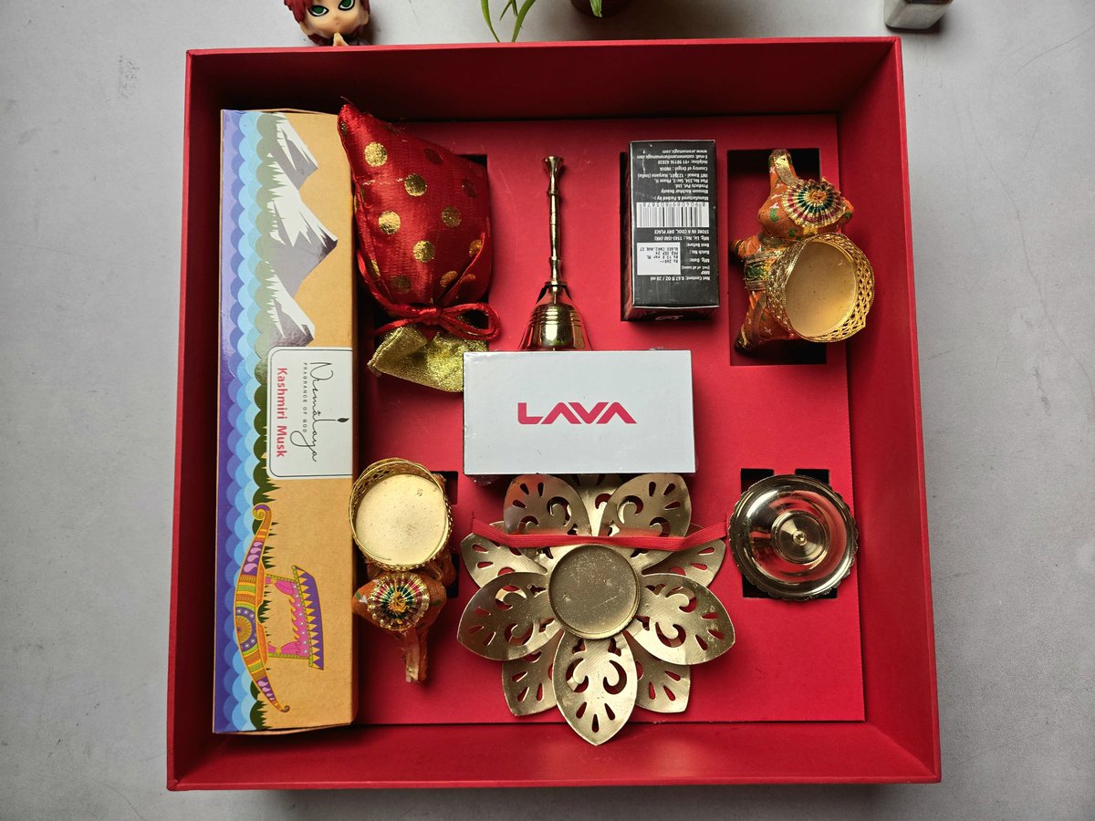 Happy Diwali 🪔🎇 
<a href="/LavaMobile/">Lava Mobiles</a>