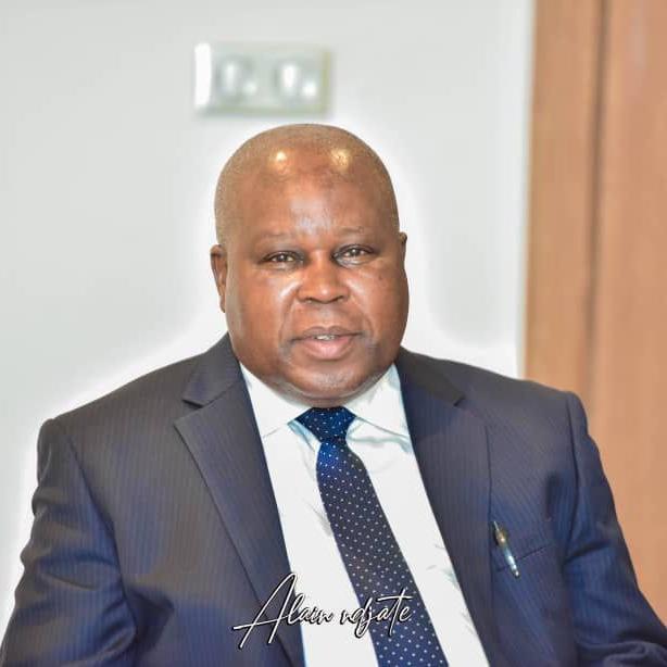 Espoir Biteza (@bitezaespoir) on Twitter photo #RDC, Dos, révision de la constitution, <a href="/RubotaFM/">François Rubota M</a> propose que la constitution doit consacrer l'irrevocabilité de la nationalité congolaise pour les congolais ayant obtenu une autre nationalité, Afin de leur permettre de contribuer efficacement au développement du pays <a href="/TopCongo/">TOP CONGO FM</a> #RDC, Dos, révision de la constitution, <a href="/RubotaFM/">François Rubota M</a> propose que la constitution doit consacrer l'irrevocabilité de la nationalité congolaise pour les congolais ayant obtenu une autre nationalité, Afin de leur permettre de contribuer efficacement au développement du pays <a href="/TopCongo/">TOP CONGO FM</a>