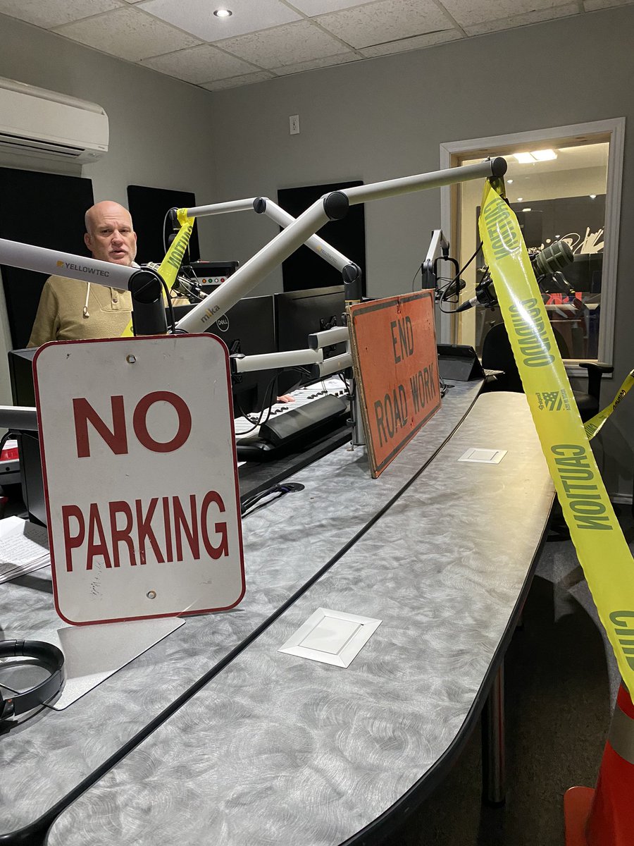 Jeff, Mudflap & The Gang tweet media