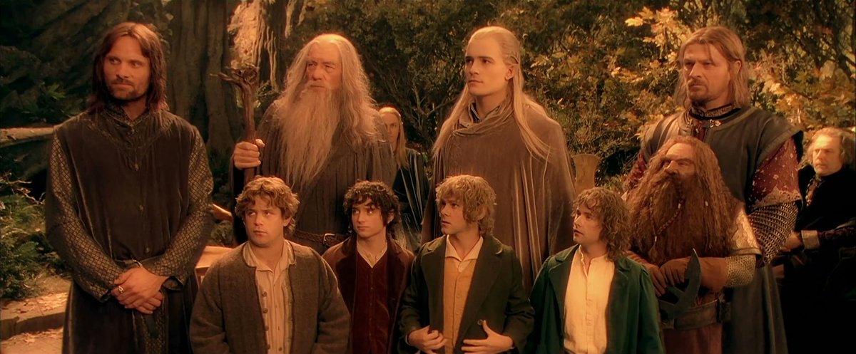 🔟 detalles que no eran necesarios para entender la película de 'La Comunidad del Anillo' pero con los que el equipo de la trilogía demostró su cariño hacia la fuente original de Tolkien (o lore o canon como se dice ahora) Vamos a ello 🧵