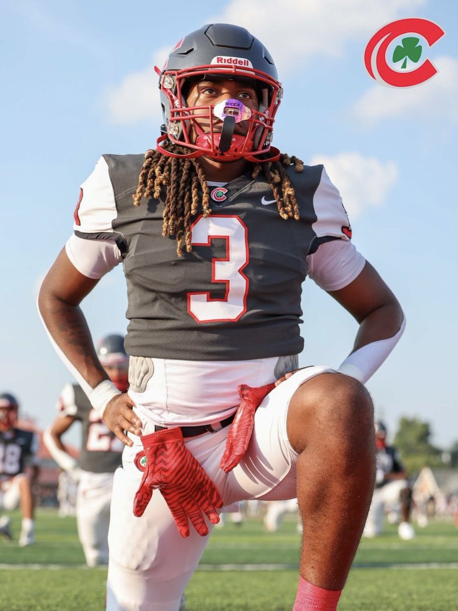 Full Regular Season Highlights!!
24 Receptions 
398 Yds
5 Touchdowns 
An interception 

hudl.com/v/2QBKL9