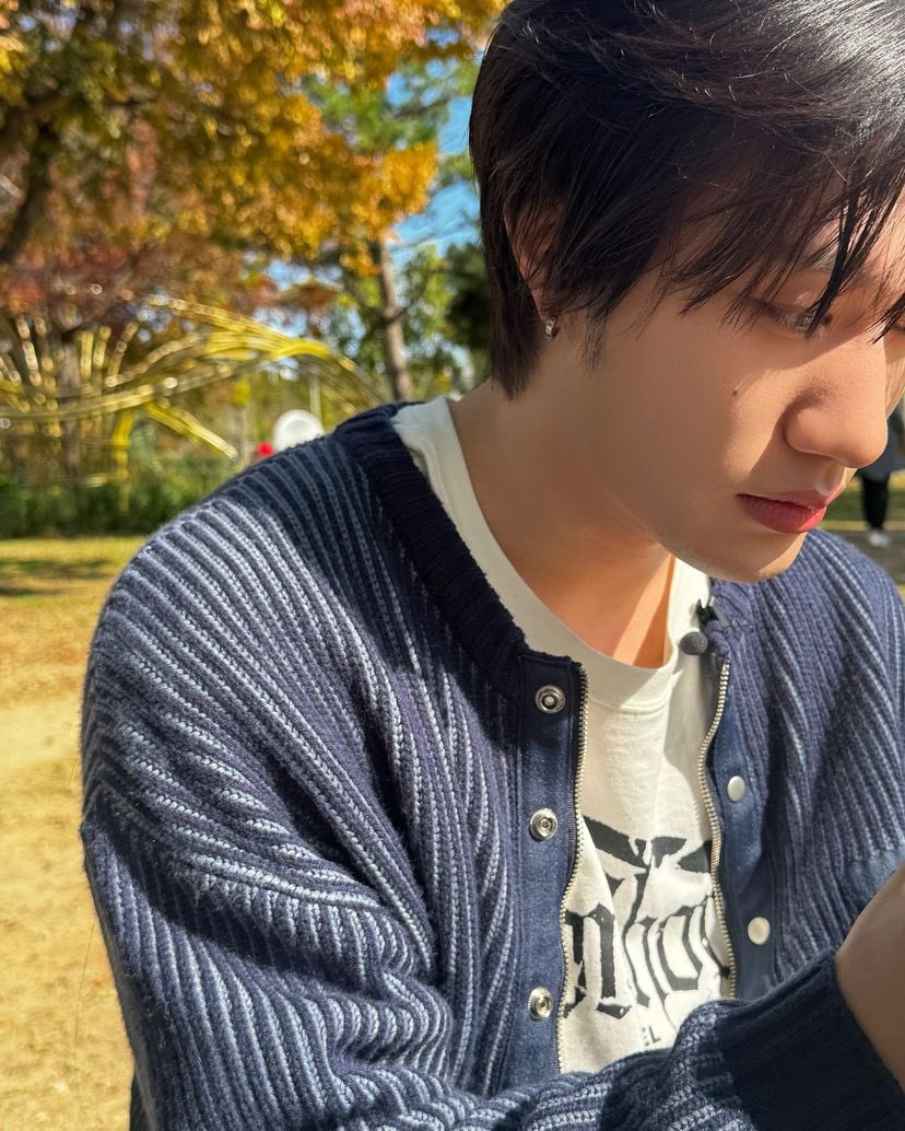 yedamrexin's tweet photo. _yedam_official instagram post

🍂🍁

#방예담 #BANGYEDAM https://t.co/kbGafm6qXh