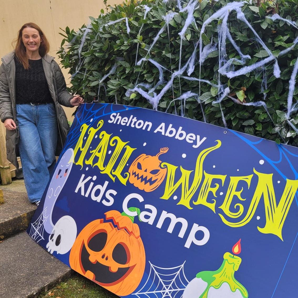 This Halloween, IPRT Children and Families Project Coordinator, <a href="/AshlingTobin81/">Ashling Tobin</a>, joined families at Shelton Abbey open prison for their Halloween Kids Camp. A heartwarming sight where some of the men and their children got to spend proper quality time together. 🎃 (1/3)