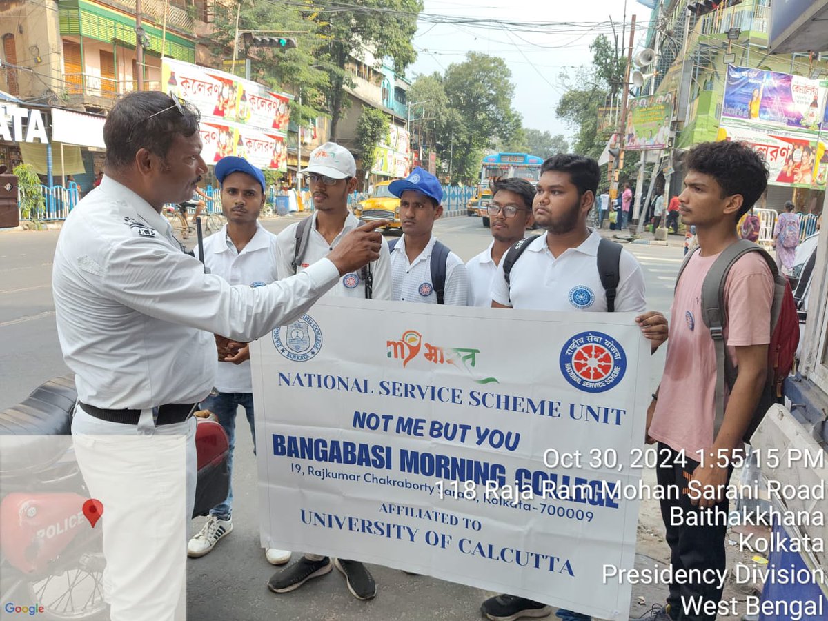 NssMorning's tweet photo. *DATE : 30.10.2024*

NSS unit of Bangabasi Morning College collaborated with Sealdah Traffic Guard to organize a traffic awareness program at Amherst Street and MG Road crossing on the occasion of #DiwaliwithMYBharat campaign. #YehDiwaliSevaKeSath https://t.co/9GYn85z16b