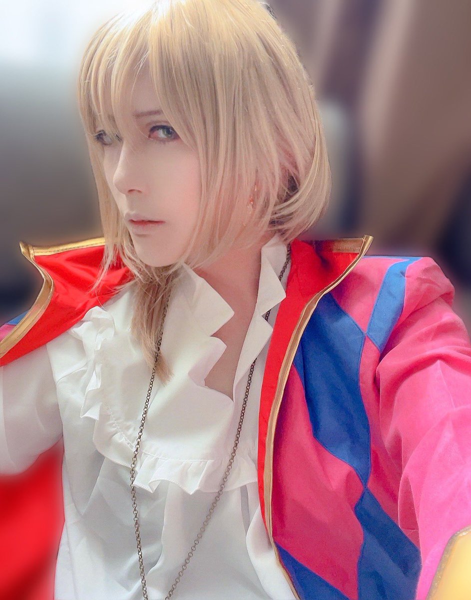 めちゃくちゃ久しぶりにコスプレしました😇✨✨ 4年ぶり.....！！！

初めてのハウル🏰