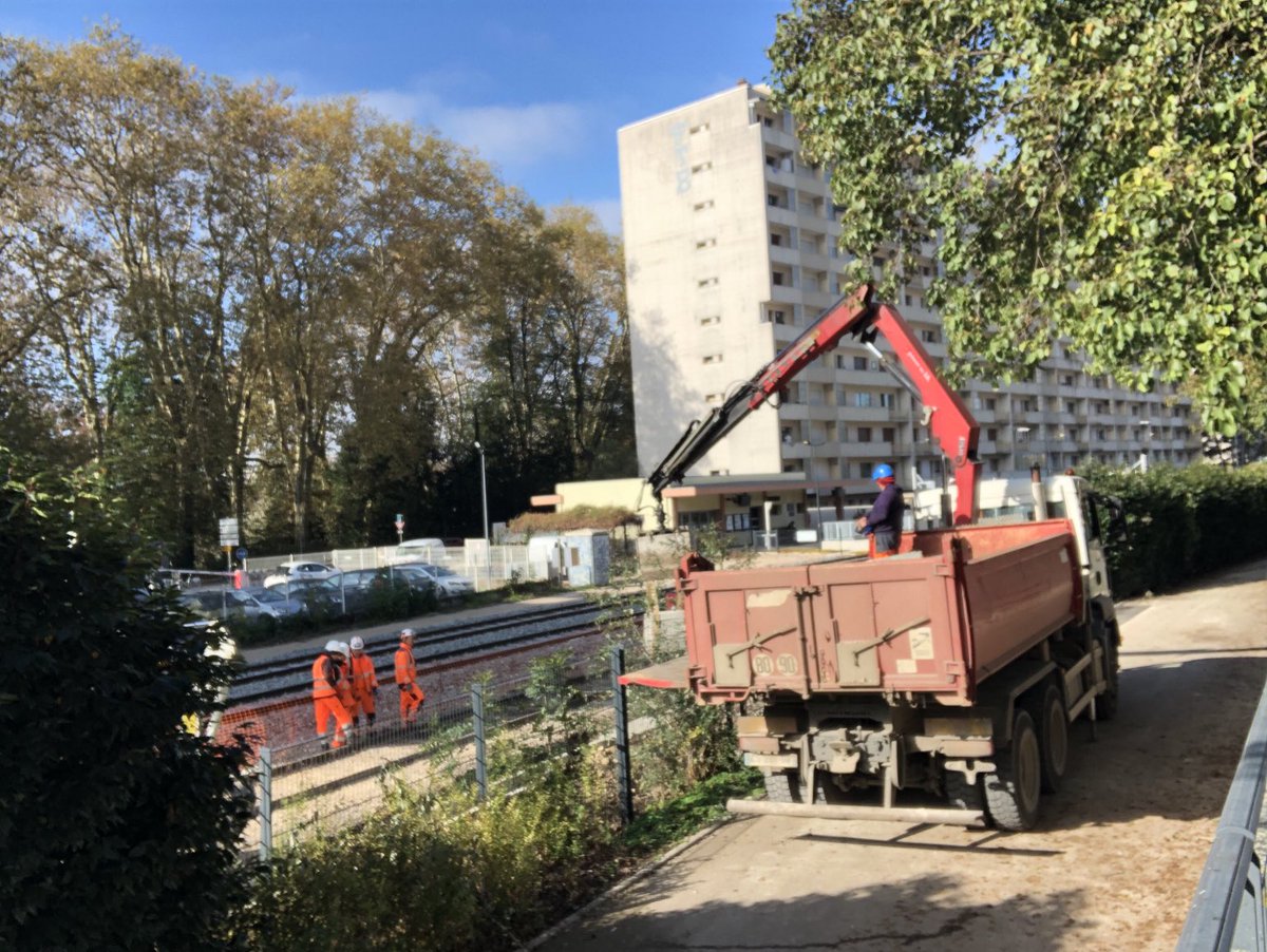 Derniers préparatifs avant le rétablissement de la ligne #SNCF entre #besancon et la #chauxdedonds