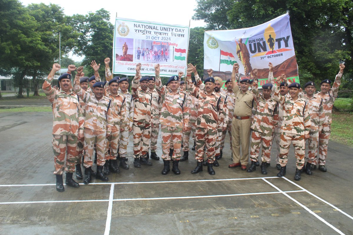 ITBP_official's tweet image. दिनांक 31/10/24 को #राष्ट्रीय_एकता_दिवस के उपलक्ष्य में सी.डब्ल्यू.एस./एफ.ए.डब्ल्यू-1 #ITBP (रुपई) में श्री हरी सिंह, सेनानी के नेतृत्व में शपथ ग्रहण एवं #RunForUnity का आयोजन किया गया।
#HIMVEERS