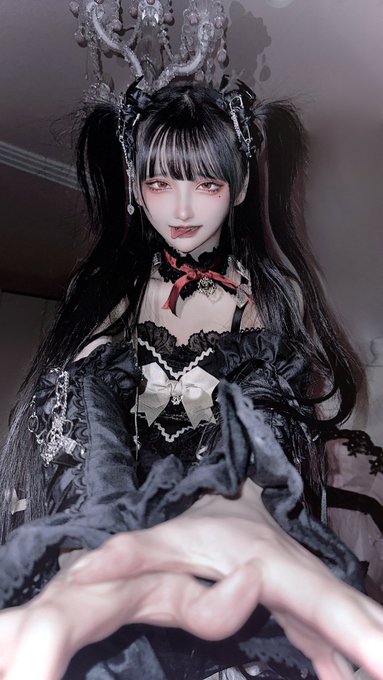 コスプレイヤー高嶺ヒナのTwitter画像14