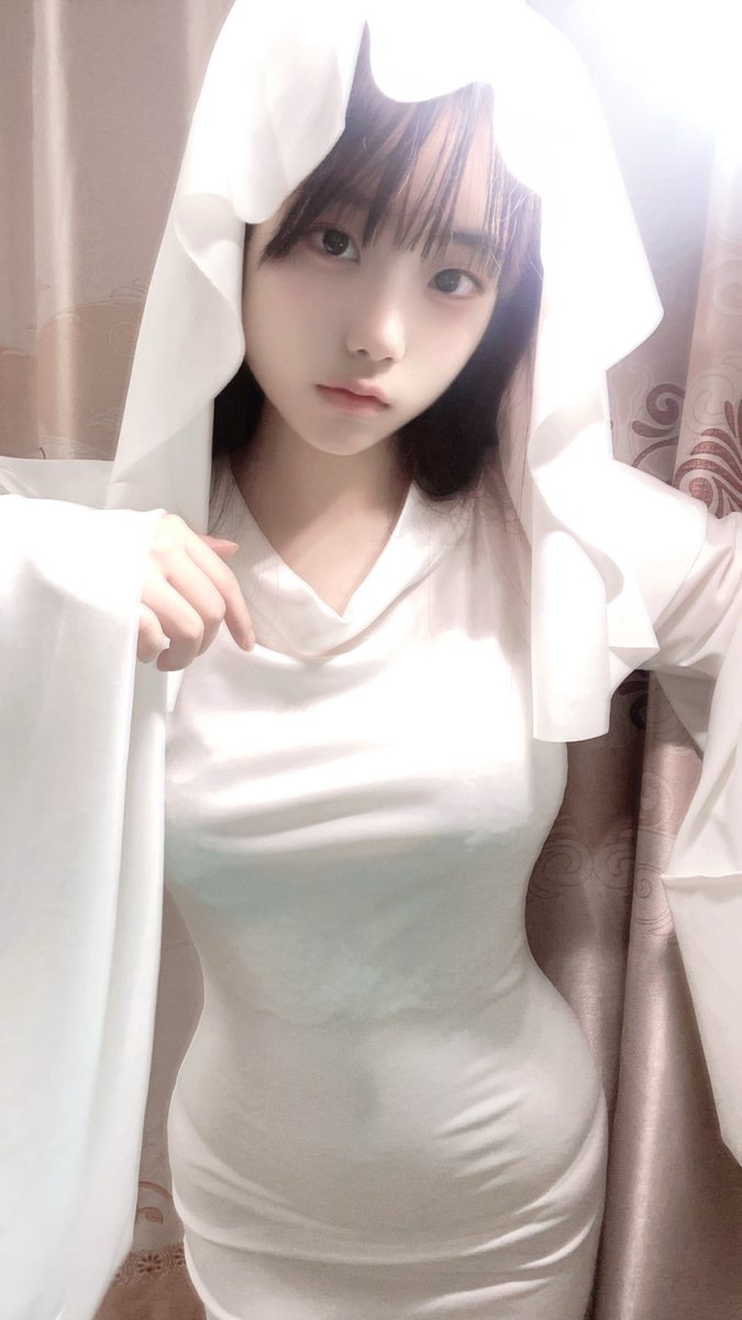 #幽灵娘 #Halloween 

👻👻👻
I'm a ghost.
Trick or treat !

服装：@huohuajia @niyeye2019 https://t.co/ZGrFeVPv9r