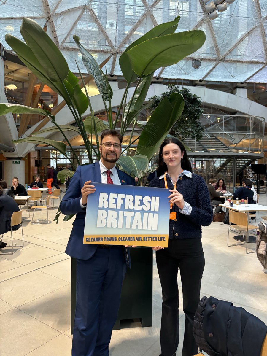 Refresh Britain (@refresh_britain) on Twitter photo We were very pleased to meet with <a href="/AfzalKhanMCR/">Afzal Khan MP</a> MP for Manchester Rusholme yesterday🍃🌤️
It was great to speak about the work he's been doing for many years on #cleanair and how we can work together to deliver on this
Learn more about our campaign here: refreshbritain.co.uk We were very pleased to meet with <a href="/AfzalKhanMCR/">Afzal Khan MP</a> MP for Manchester Rusholme yesterday🍃🌤️
It was great to speak about the work he's been doing for many years on #cleanair and how we can work together to deliver on this
Learn more about our campaign here: refreshbritain.co.uk