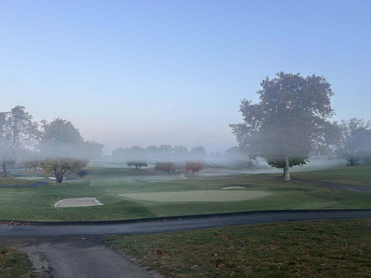AndrewDooleyGCS's tweet photo. Happy Halloween @UnionLeagueGolf #Torresdale! Possibly breaking a record high temp today! ๐๐โ ๏ธ๐#fall #golf #golfcoursemaintenance #turflife https://t.co/mBaIkqrzhc