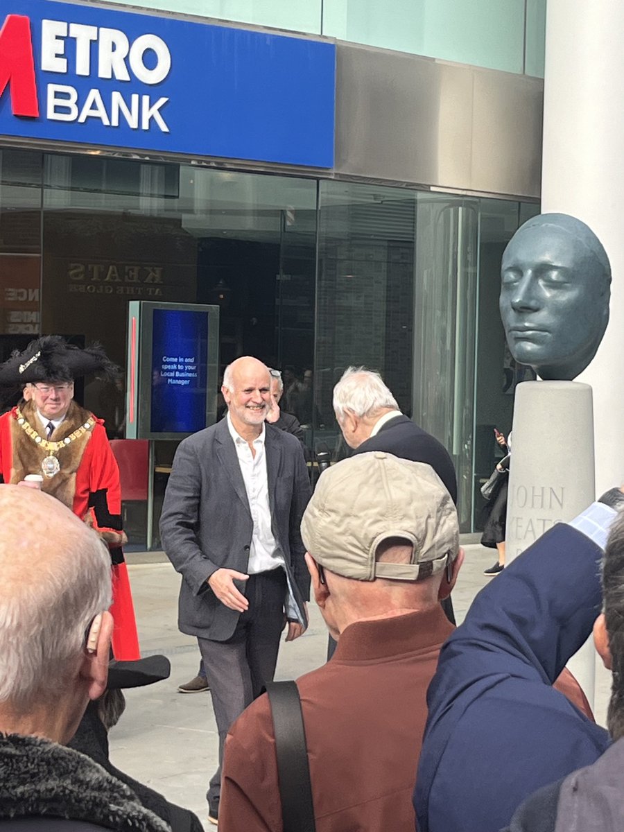 Unveiling of Martin Jennings’s memorial to Keats at the top of Moorgate where it meets London Wall.