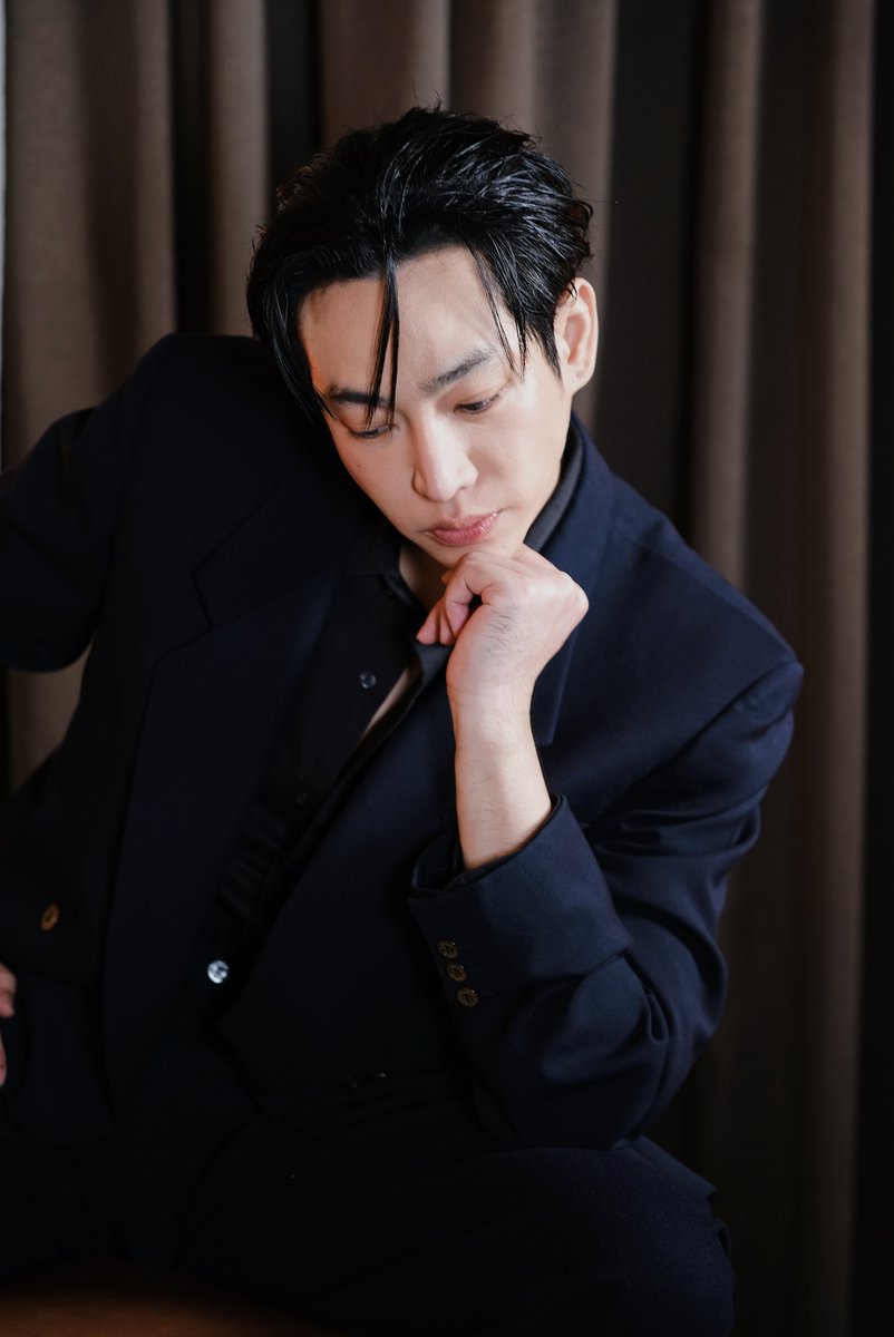 Palit_Official's tweet photo. 📸 snap เมื่อตอนมาถ่ายงานกับพี่ปั๊บ @peckpalit #PeckPaLitChoke #เป๊กผลิตโชค https://t.co/x3O1PTP2KB
