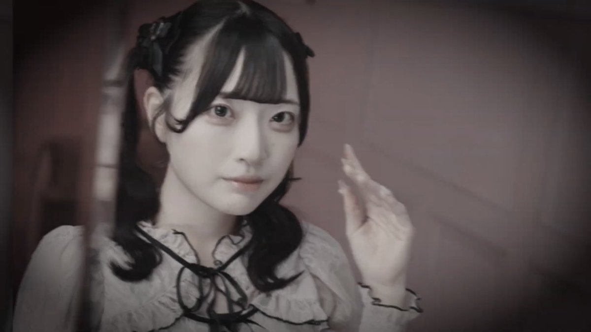 ushishi_twkara's tweet photo. ここのめーもの手の収まり方？が綺麗で雰囲気あるなと思うよね〜

え？なんの雰囲気？それは〜わかる人は分かるよ😂

#パニモン
#PRETTYBAD https://t.co/fFHFlm7YpT