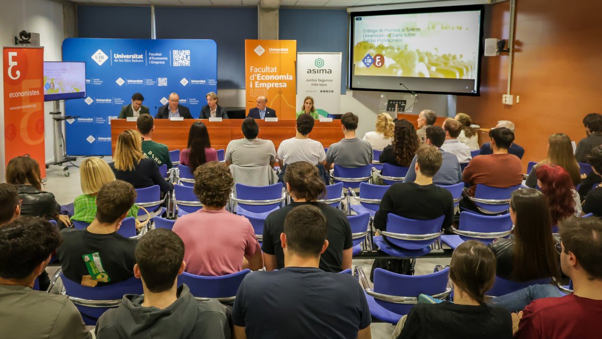UIBuniversitat's tweet photo. #PremisUIB | 🔸La #UIB i el Col·legi d'@Economistas_IB han lliurat els Premis #CEIB al Talent Universitari UIB -
Economia i Empresa!
👏Enhorabona als guardonats! #RecercaUIB #Excel·lènciaUIB #PremisCEIB #Economia #Empresa #Dret
🔗Llegeix la notícia! https://t.co/eOcKB05c31