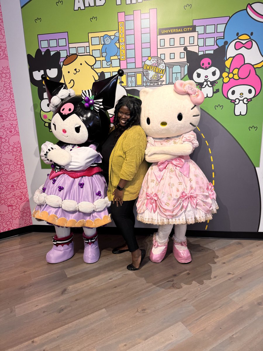 AlwaysEating__'s tweet image. Earlier this week I got to try the entire menu from the @HelloKittyCafe at @UniStudios in City Walk! 

They are currently celebrating their 50th Anniversary and they have three new treats + merchandise!

Go check them out!!

 #HelloKitty #universalstudios #foodie