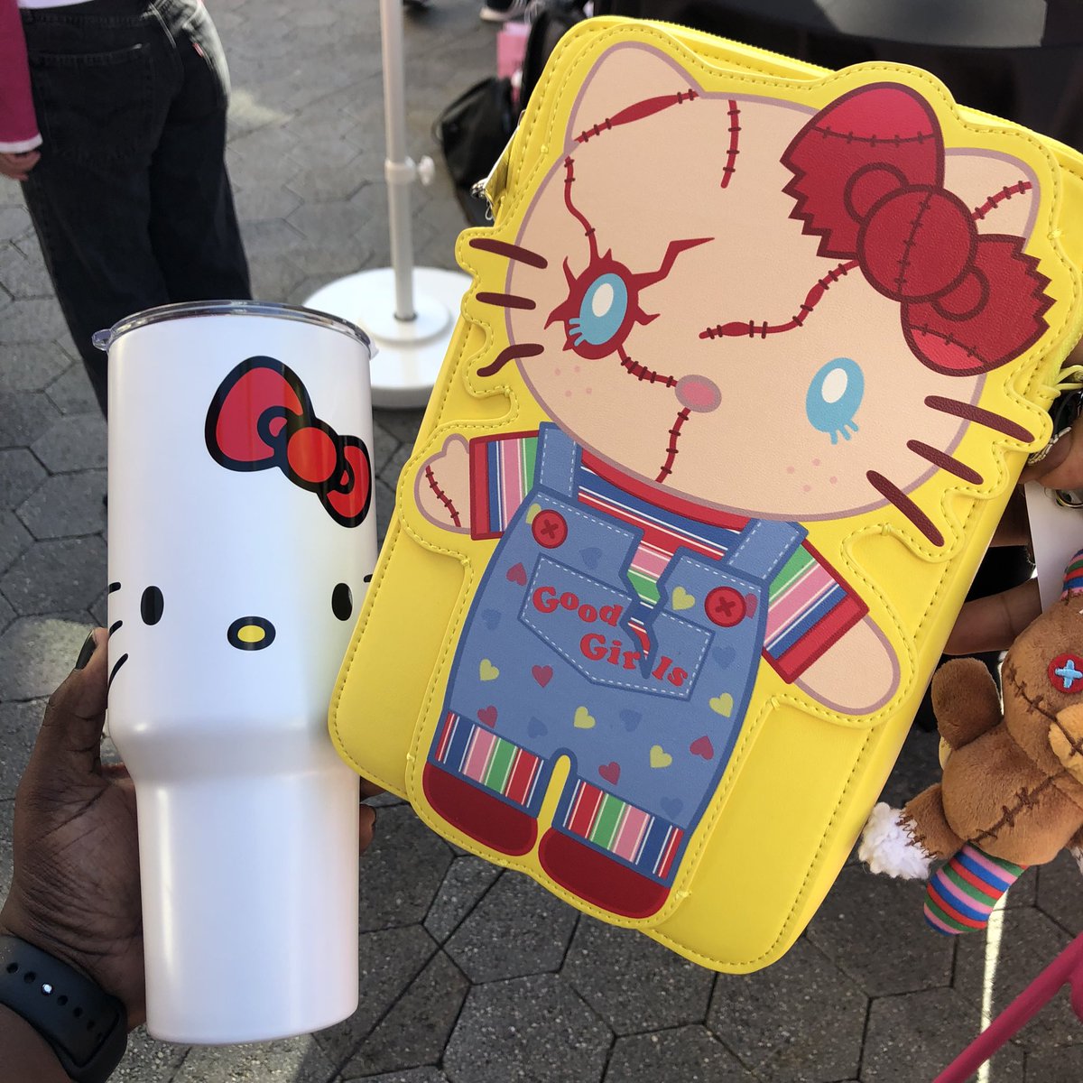 AlwaysEating__'s tweet image. Earlier this week I got to try the entire menu from the @HelloKittyCafe at @UniStudios in City Walk! 

They are currently celebrating their 50th Anniversary and they have three new treats + merchandise!

Go check them out!!

 #HelloKitty #universalstudios #foodie