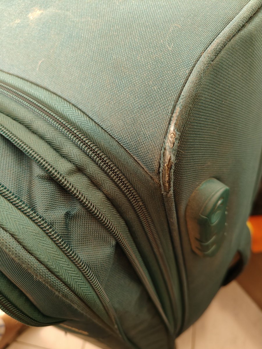 aSmilingMess's tweet photo. Warning: Avoid @nobrokercom at all costs! ⚠️Worst experience with NoBroker's Movers &amp; Packers! They came hours late, used minimal packaging &amp; damaged several of my belongings. To top it off, I paid double the initial quote thanks to hidden costs. #NoBroker #BadExperience #Avoid https://t.co/4iVqHTzhyL