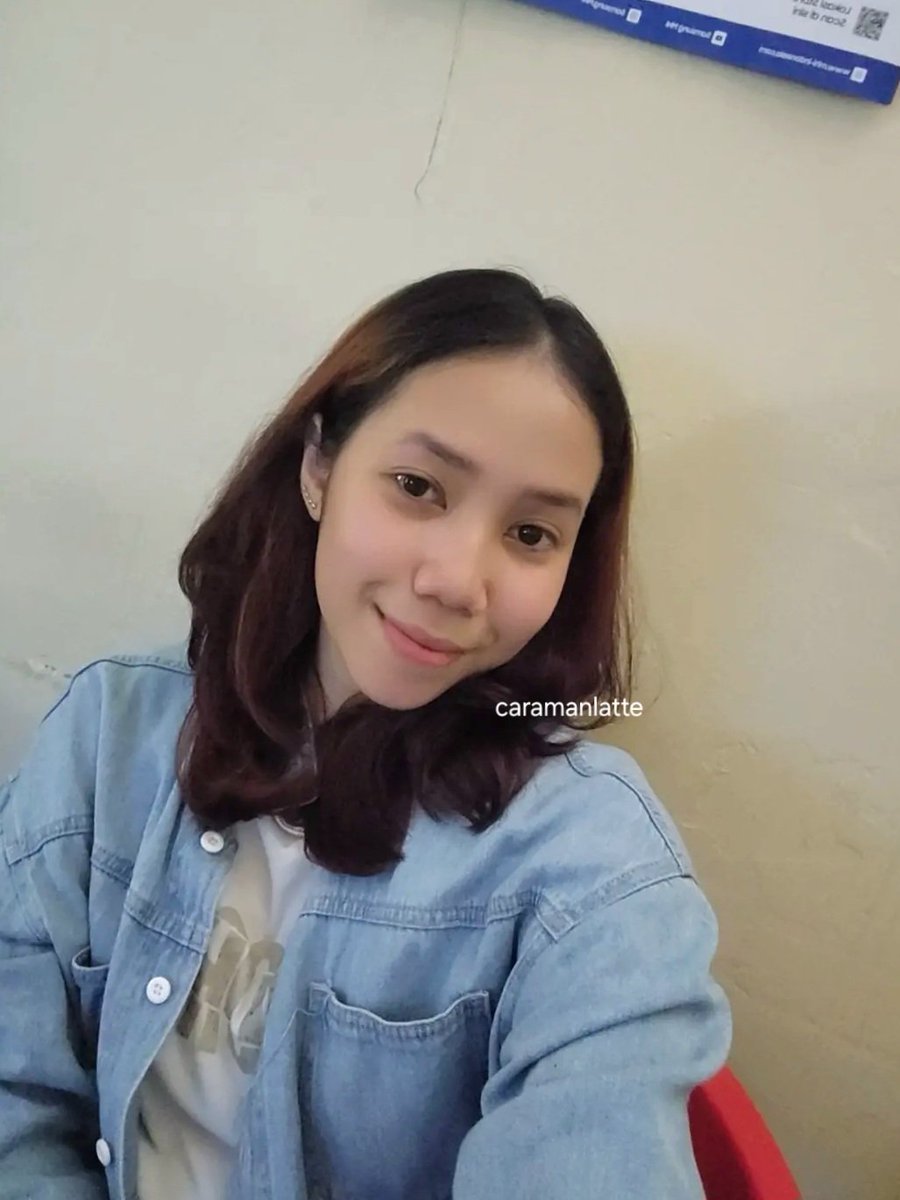 caramanlatte's tweet photo. REVIEW JUJUR SHAMPOO WARNA-WARNI YANG SLIWERAN MULU DIBERANDA KU‼️😫

Rambut aku yang tadi nya LEPEK BNGTT bisa jadi bervolume gini cuman pakai shampoo ini 💗

#InstantVolumeON https://t.co/b9sgYNEZIm