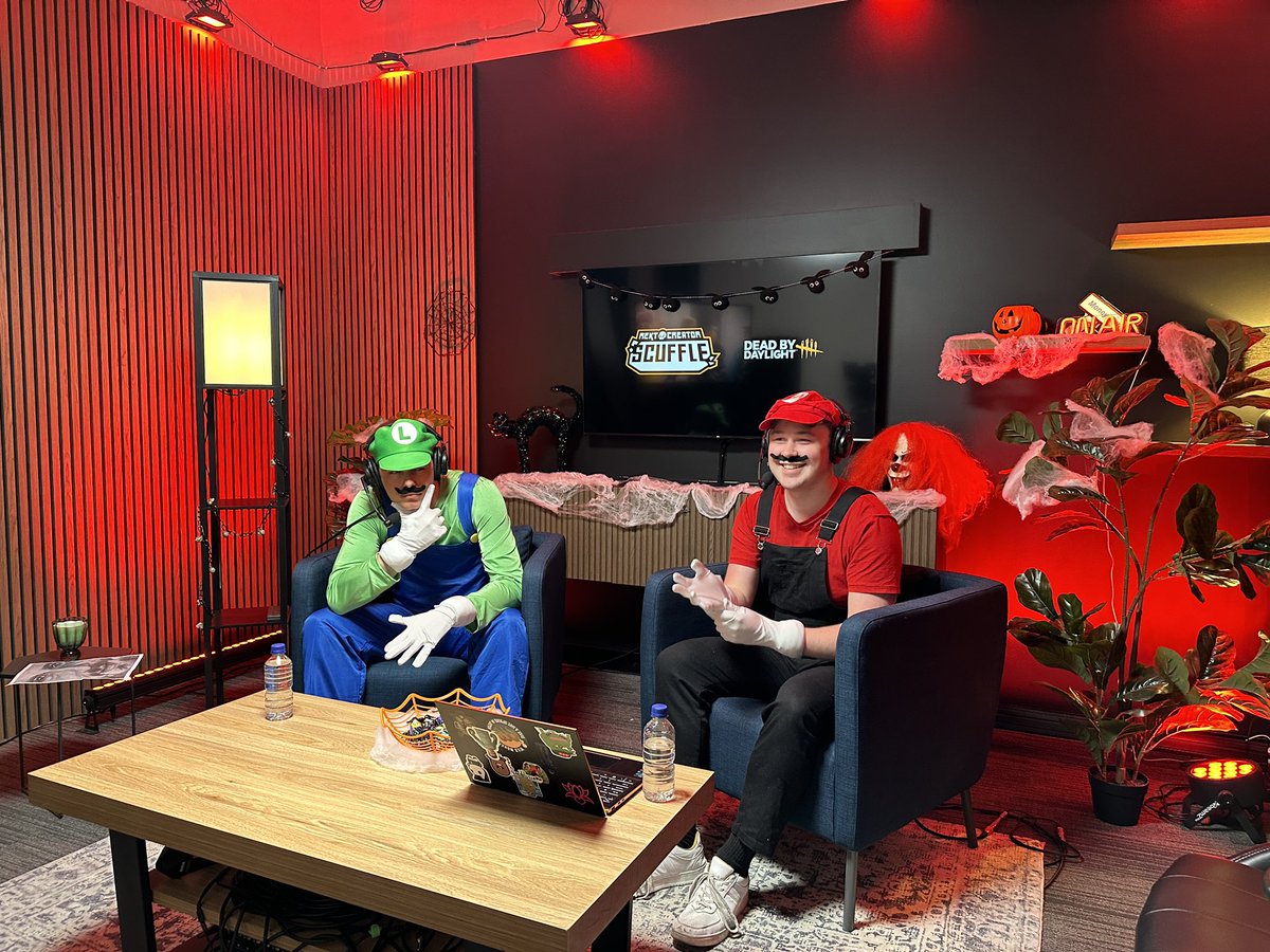 REKTgn's tweet photo. ๐THE SCUFFLE IS LIVE!๐
Join the silliest sausages there ever were - @RealSnugboy & @ChrisLMiddleton as our ANZ creators scuffle in a Halloween classicโฆ..#DeadByDaylight ๐ช
๐TWITCH
๐7pm-9pm AEDT
๐บ/REKTgn + all creators streaming
#TheScuffle https://t.co/aROGRgv1gh