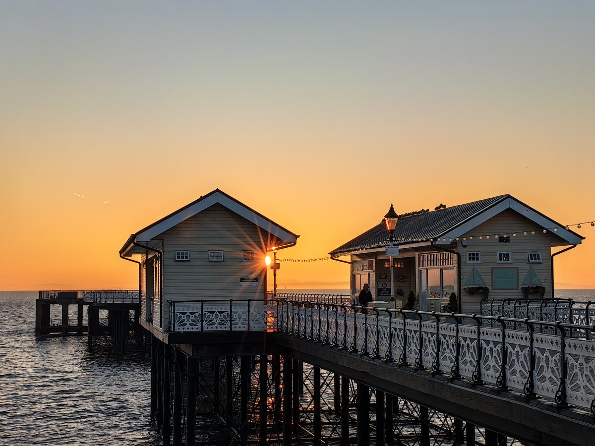 MandhariNadezna's tweet photo. Penarth, Vale of Glamorgan.

@S4Ctywydd

Morning of 31st October 2024 https://t.co/glwzG4SjrZ