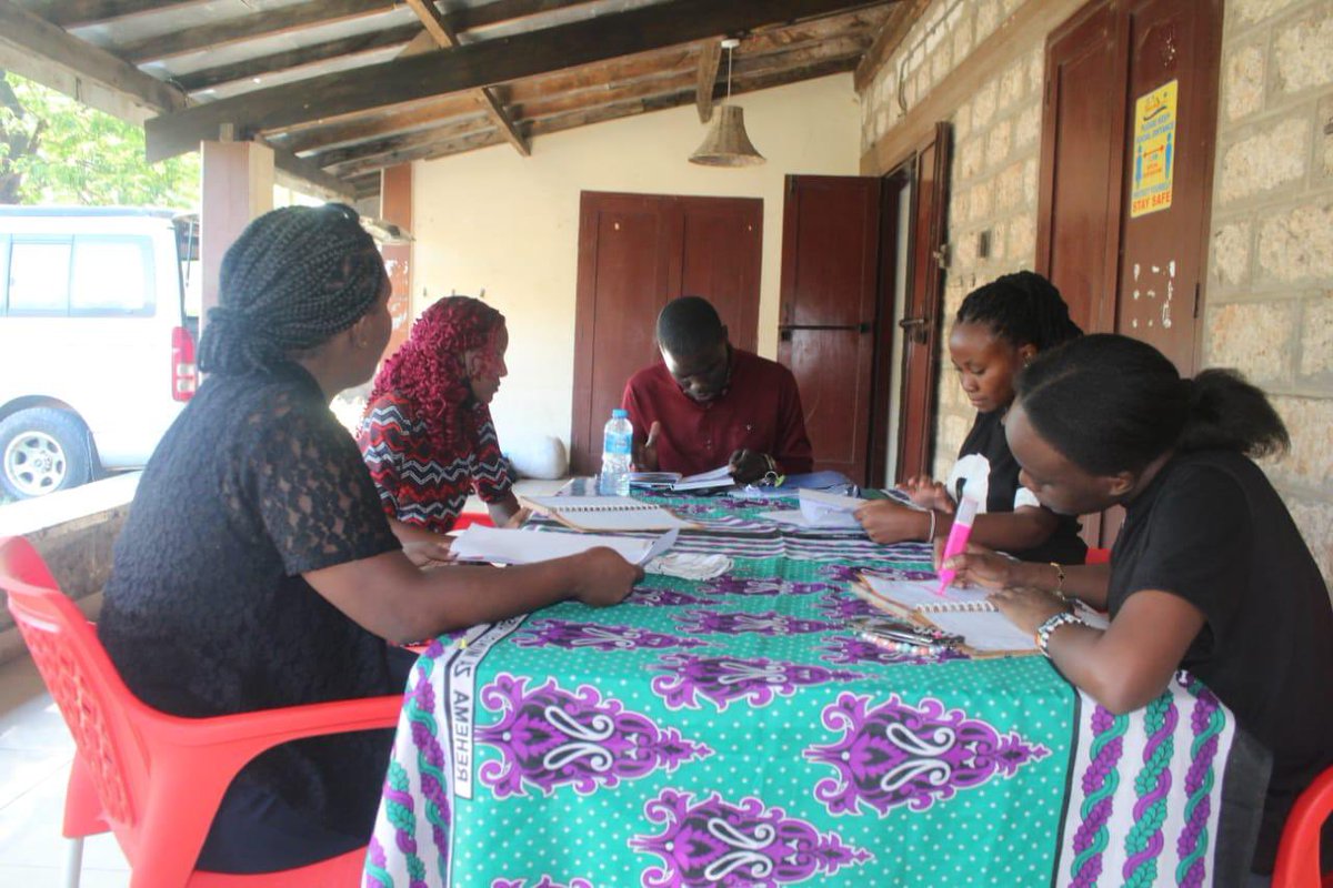 Cwid4Cwid's tweet photo. We held a strategic meeting with Little Theatre Club for the planning of 16 Days of Activism to end Violence Against Women launch in Mombasa County. As #CWID, we believe partnership empowers us to drive meaningful change and raise awareness on critical issues.
#CWIDGender https://t.co/R5e0ZkfdYf
